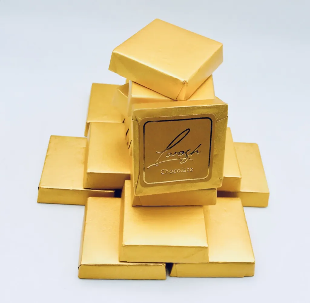شوكولاتة المملكة مربعات بالويفر ذهبي